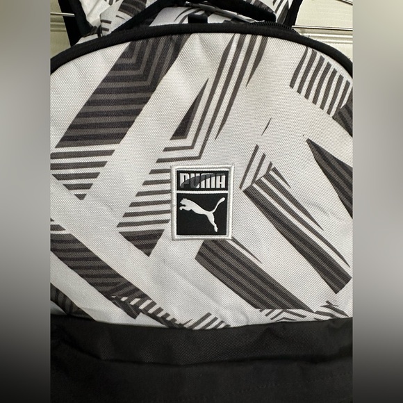 PUMA Full-Size Backpack TONS of Storage Laptop Cell Tablet Black White Gray - Picture 5 of 15